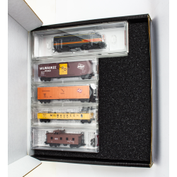 N From the Vault - Milwaukee 5-Car Set with Locomotive