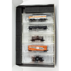 Z From the Vault - Western Pacific Set #2 with Locomotive